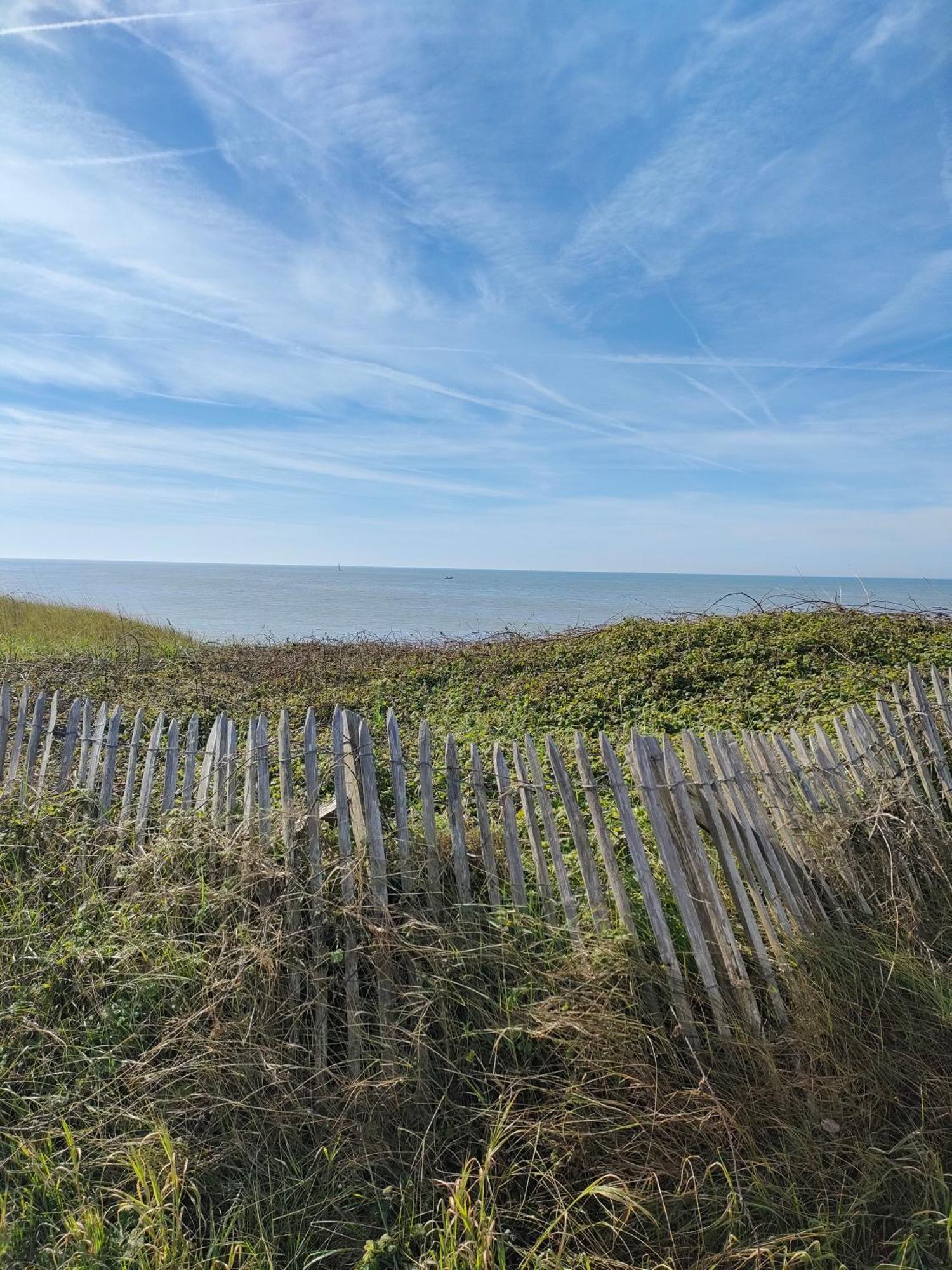Les Terrasses Du Chateau Barneville-Carteret Eksteriør billede